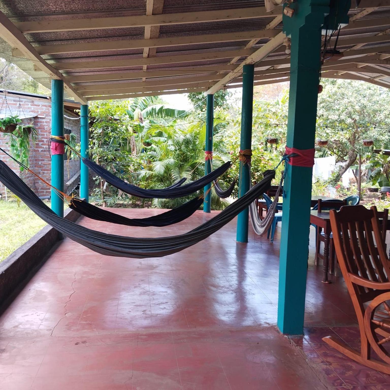 El Gueis Hostel Balgue Exterior photo